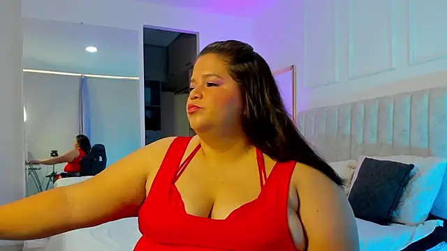 Snapshot of laura_br1 chatting on May 2026 12:24:01 PM laura br1 online show from May 2026 12:24:01 PM