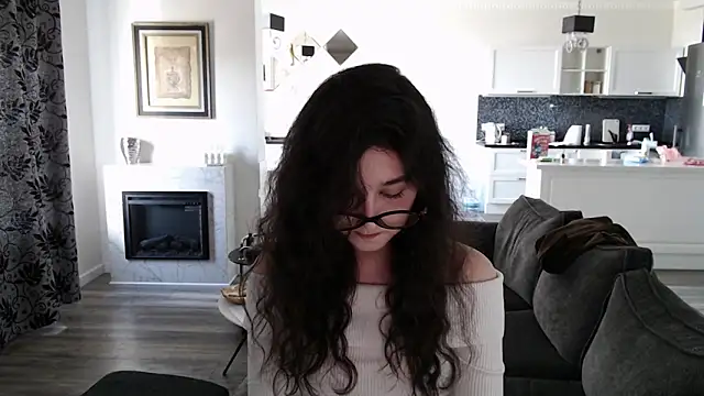 cute lilia online show from May 2026 12:44:02 PM