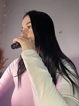 DREAM L0la online show from May 2026 03:53:02 PM