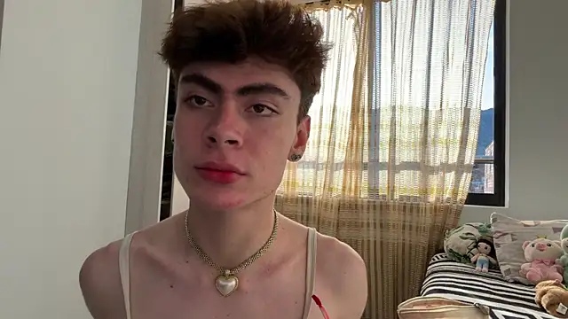 Snapshot of _peachyboy chatting on June 2026 10:08:01 PM peachyboy online show from June 2026 10:08:01 PM