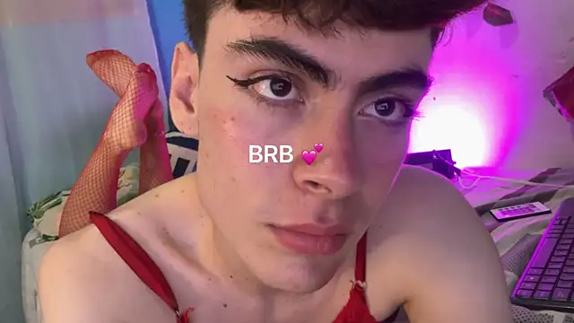 Snapshot of _peachyboy chatting on July 2026 03:44:01 AM peachyboy online show from July 2026 03:44:01 AM