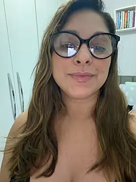 Snapshot of Mariiii_morena chatting on June 2026 09:48:02 AM Mariiii morena online show from June 2026 09:48:02 AM
