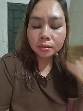 Snapshot of Banana-zz chatting on July 2026 02:32:01 PM Banana-zz online show from July 2026 02:32:01 PM
