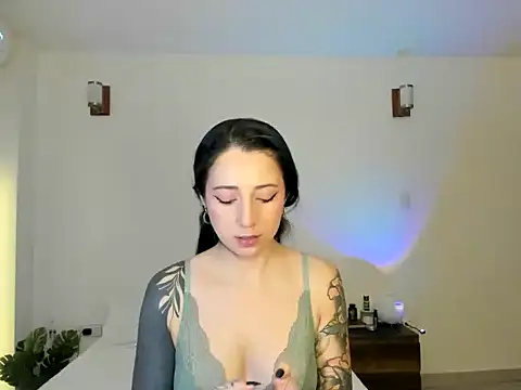 EvangelineLoveee online show from July 2026 03:49:02 PM