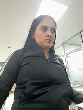 marianm29-1 online show from May 2026 07:25:01 AM