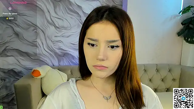 Snapshot of Lonny_Peach chatting on July 2026 03:06:02 AM Lonny Peach online show from July 2026 03:06:02 AM