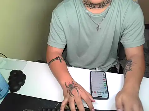 Ashtonfuckingboi online show from June 2026 07:48:01 PM