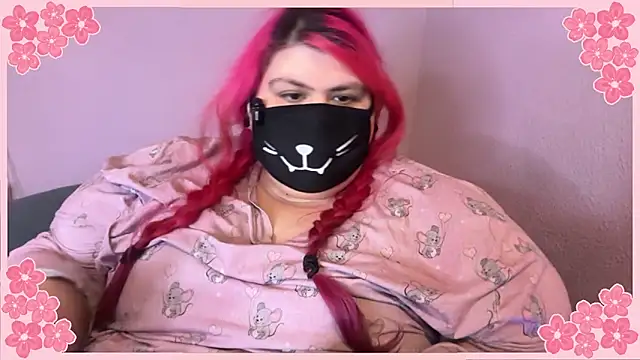 Snapshot of Lady_KitsuneBIG chatting on May 2026 07:19:02 PM Lady KitsuneBIG online show from May 2026 07:19:02 PM