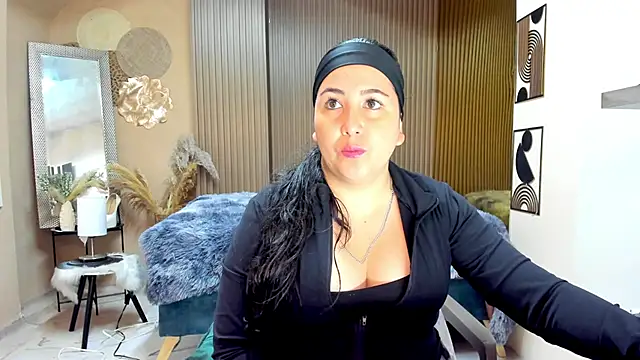 BBWLuxuryMuse online show from June 2026 11:23:01 AM