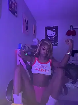 petite niya online show from May 2026 01:14:02 AM