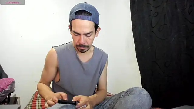 Snapshot of Piter_Drako chatting on June 2026 10:43:02 PM Piter Drako online show from June 2026 10:43:02 PM