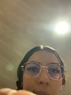 Snapshot of Julieth_ec chatting on June 2026 12:11:01 PM Julieth ec online show from June 2026 12:11:01 PM
