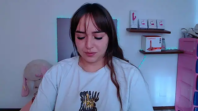 Snapshot of anyela_bubble18 chatting on June 2026 09:20:01 PM anyela bubble18 online show from June 2026 09:20:01 PM