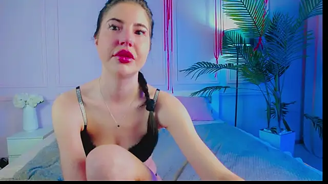 Snapshot of Emily_xoo chatting on May 2026 08:36:01 PM Emily xoo online show from May 2026 08:36:01 PM