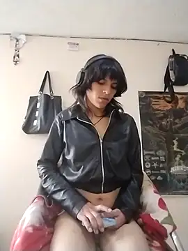 Liil bunny online show from May 2026 10:04:02 PM