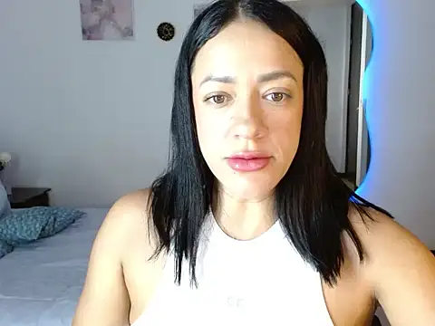 Obsidianlove1 online show from June 2026 12:55:02 AM