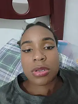 Snapshot of OshunHoney chatting on July 2026 04:05:02 AM OshunHoney online show from July 2026 04:05:02 AM
