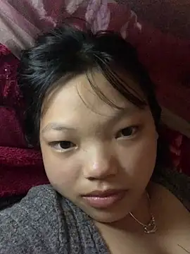 Snapshot of Cham-py chatting on May 2026 08:33:01 AM Cham-py online show from May 2026 08:33:01 AM