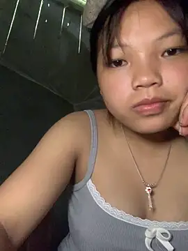Snapshot of Cham-py chatting on May 2026 02:18:02 AM Cham-py online show from May 2026 02:18:02 AM