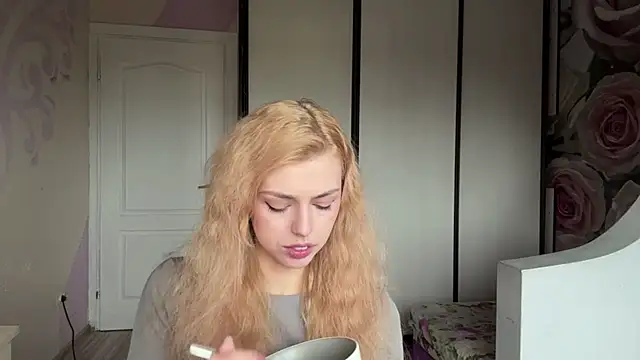 ScarlettRosy online show from May 2026 03:46:02 AM