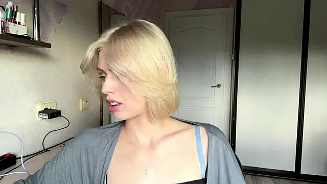ScarlettRosy online show from June 2026 04:09:02 PM