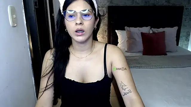 Snapshot of isa_cruzx chatting on July 2026 09:42:01 PM isa cruzx online show from July 2026 09:42:01 PM