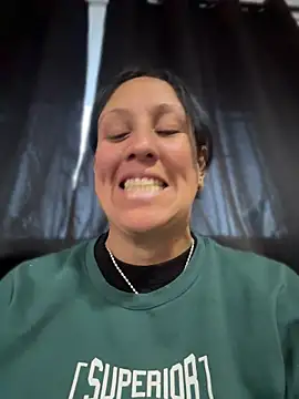 Snapshot of Cloe-Fire chatting on May 2026 11:16:02 AM Cloe-Fire online show from May 2026 11:16:02 AM