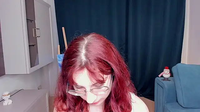 ElaNaecker online show from May 2026 07:09:02 PM