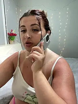 Snapshot of AureTease chatting on June 2026 06:13:02 PM AureTease online show from June 2026 06:13:02 PM