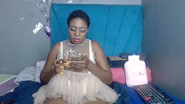 Snapshot of Bustyboobs1986xXx chatting on June 2026 05:46:01 PM Bustyboobs1986xXx online show from June 2026 05:46:01 PM