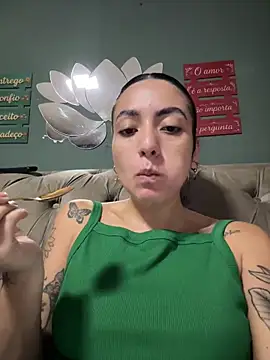 Snapshot of MartinadeCaxias chatting on May 2026 02:13:01 PM MartinadeCaxias online show from May 2026 02:13:01 PM