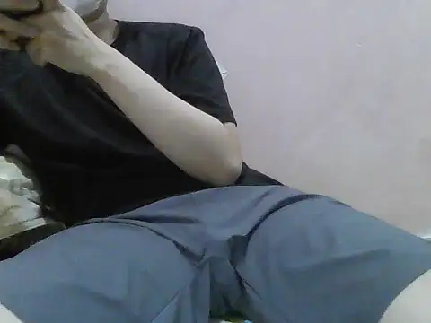 Snapshot of Zineyy chatting on June 2026 03:47:02 PM Zineyy online show from June 2026 03:47:02 PM