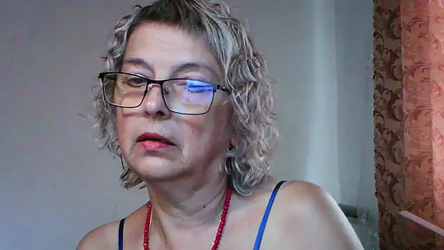 Snapshot of ElizabethGorden chatting on August 2026 05:42:02 AM ElizabethGorden online show from August 2026 05:42:02 AM