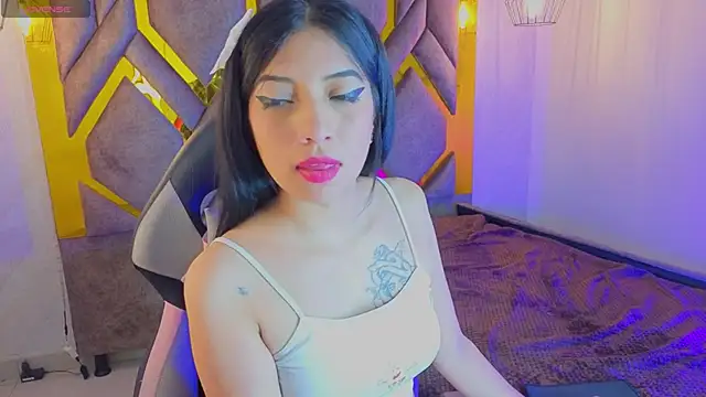 Ey Im simone  online show from May 2026 01:51:02 PM