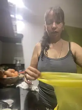 Soy Camila8 online show from June 2026 12:35:01 AM