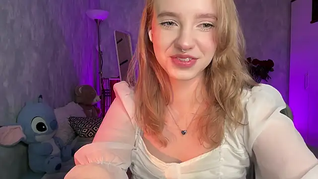 Snapshot of Eve_Dark_Side chatting on June 2026 06:05:01 AM Eve Dark Side online show from June 2026 06:05:01 AM