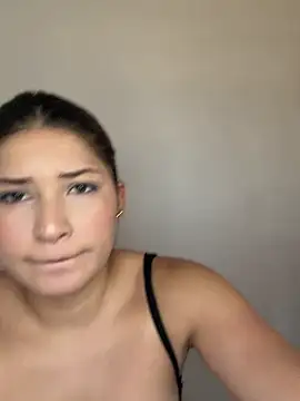 Snapshot of VioletaSanchez24 chatting on July 2026 06:35:02 PM VioletaSanchez24 online show from July 2026 06:35:02 PM
