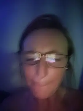 Queenle91 online show from May 2026 01:49:02 PM
