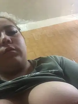 alexaparedes00 online show from June 2026 04:53:02 PM
