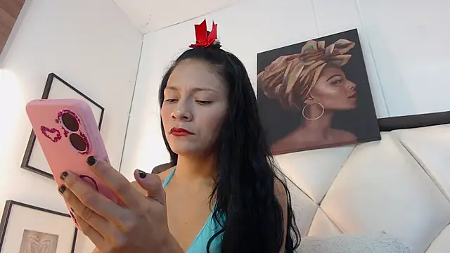 Karol Wilde online show from June 2026 11:57:02 PM