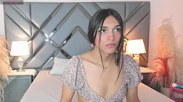 Snapshot of MadisonHerrera chatting on June 2026 05:06:01 PM MadisonHerrera online show from June 2026 05:06:01 PM
