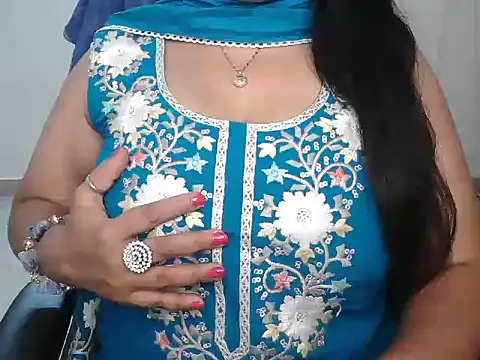 Snapshot of Yanshi23 chatting on August 2026 03:49:02 PM Yanshi23 online show from August 2026 03:49:02 PM