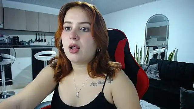 Snapshot of sweet_bella_29 chatting on June 2026 03:19:02 AM sweet bella 29 online show from June 2026 03:19:02 AM