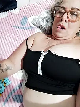 Snapshot of chanelsexx chatting on May 2026 03:35:01 AM chanelsexx online show from May 2026 03:35:01 AM