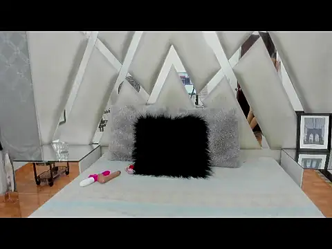 Snapshot of SweetVenuus chatting on May 2026 01:38:02 PM SweetVenuus online show from May 2026 01:38:02 PM