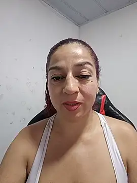 Snapshot of Tumilf chatting on May 2026 08:07:02 PM Tumilf online show from May 2026 08:07:02 PM