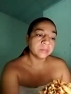 Snapshot of Tumilf chatting on June 2026 12:10:02 PM Tumilf online show from June 2026 12:10:02 PM