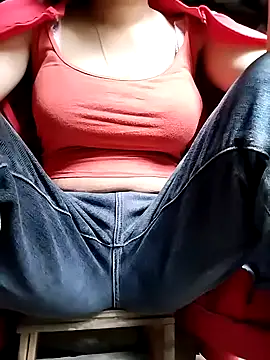 Maria-aa online show from May 2026 12:49:01 AM