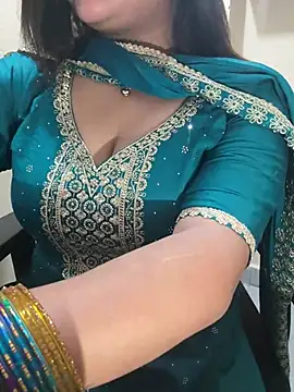 Snapshot of Rupali3 chatting on July 2026 07:01:02 AM Rupali3 online show from July 2026 07:01:02 AM