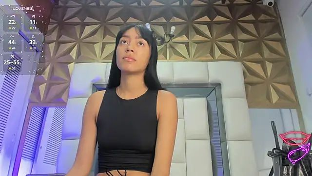 peyton luoise27 online show from June 2026 12:31:02 PM